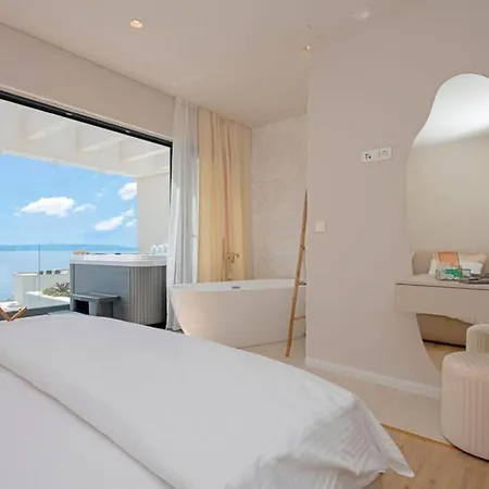 Beatiful Rosemary - West In Villa Makarska