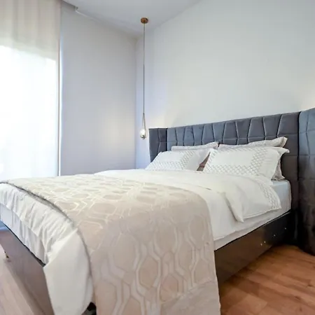 Villa Beatiful Rosemary - West In Makarska